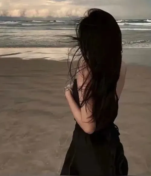 Bộ 42 Ảnh Đẹp Avatar Cô Gái Quay Lưng Người Thật giúp giữ cá tính và sự kín đáo