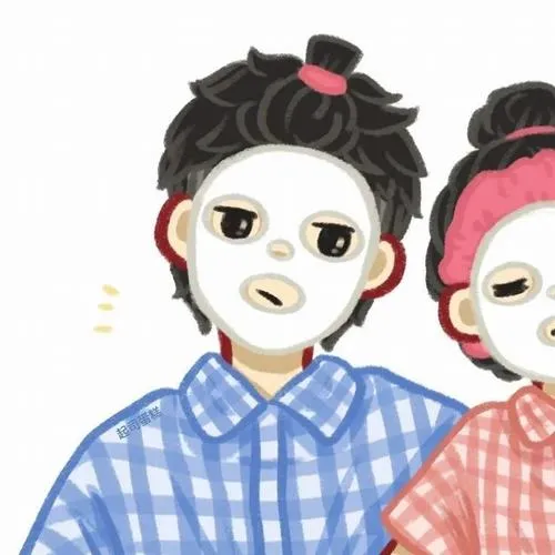 Hai khuôn mặt nữ trong không gian nghệ thuật tĩnh lặng