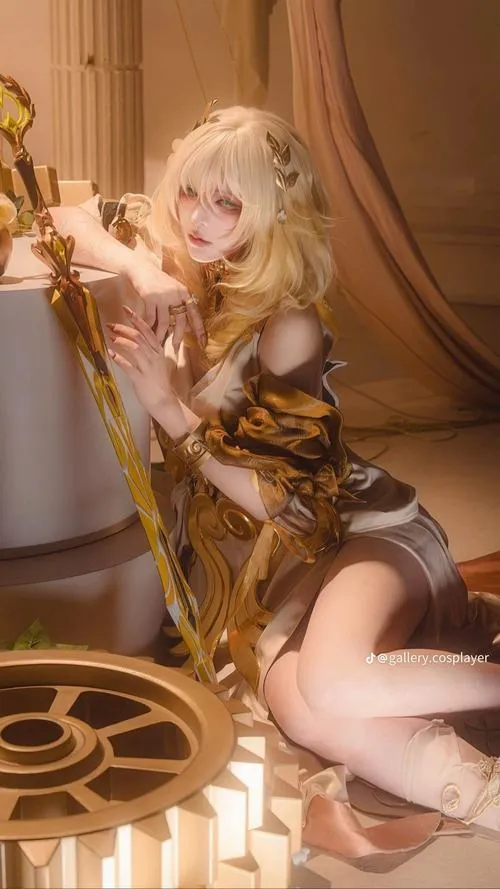 Cosplay hentai gắn liền văn hóa otaku anime Nhật Bản