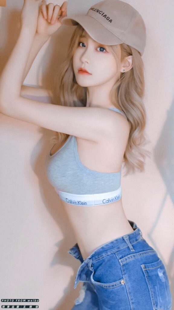 Girl xinh đẹp đầy nét quyến