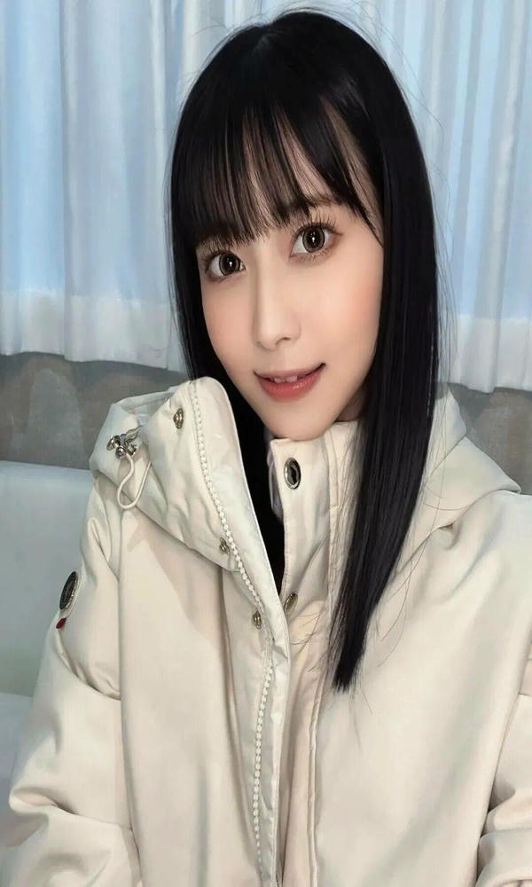 Mơ màng dưới ánh hoàng hôn ven biển.