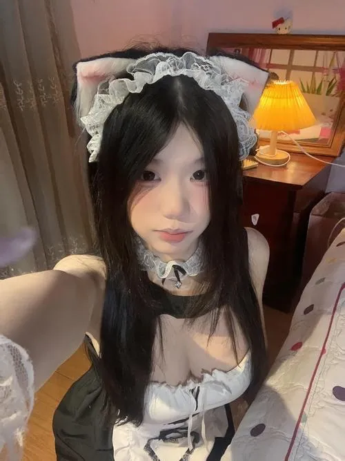 anh cosplay hau gai sexy 1