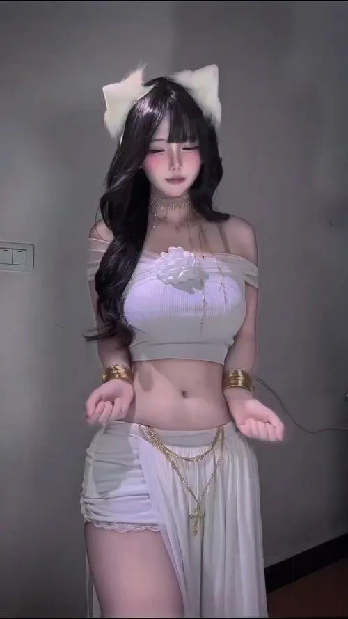 anh gai xinh cosplay one piece 37