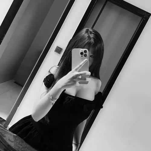 Học sinh THCS sở hữu nét ngây ngô giữa bối cảnh học đường