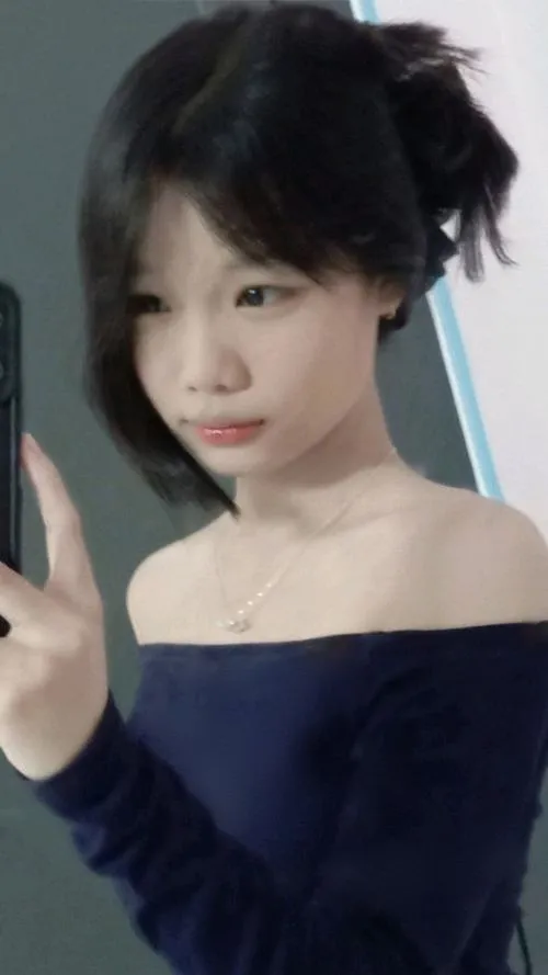 Bộ ảnh gái xinh k12 gợi lại cảm giác thanh xuân đầu đời rất quen