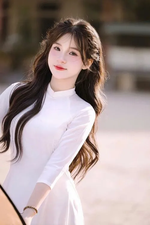 Hot girl khoe nụ cười ngọt ngào trong ảnh nghệ thuật nhẹ nhàng